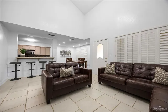 $210,000 | 901 East Dallas Avenue, Unit 6, McAllen, TX 78501