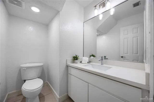 $210,000 | 901 East Dallas Avenue, Unit 6, McAllen, TX 78501