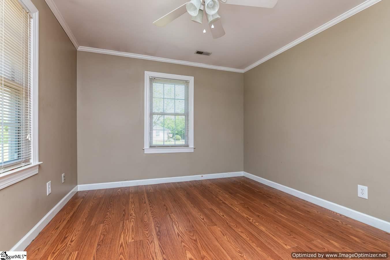 139 Oakview Farms Road Woodruff, SC 29388 - Photo 19 of 31