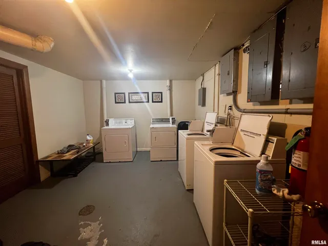 $620,000 | 1609 South 22nd Street, Herrin, IL 62948