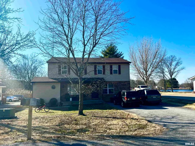 $620,000 | 1609 South 22nd Street, Herrin, IL 62948