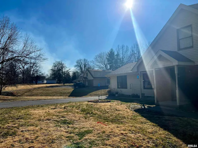 $620,000 | 1609 South 22nd Street, Herrin, IL 62948