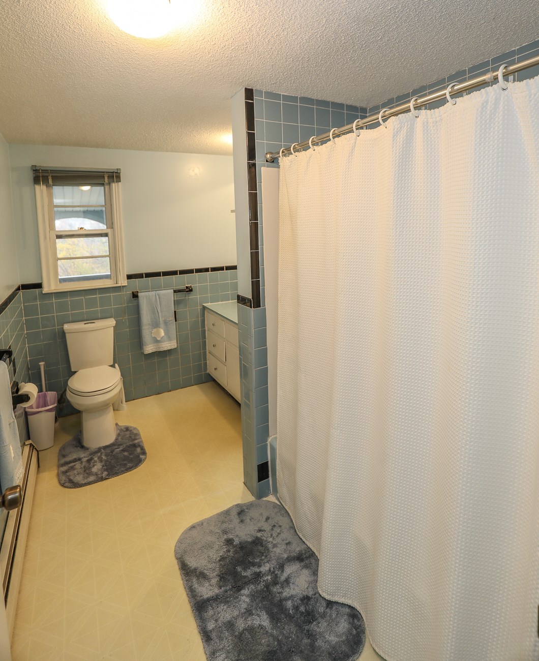 54 Pelham Road Salem, NH 03079 - Photo 12 of 34
