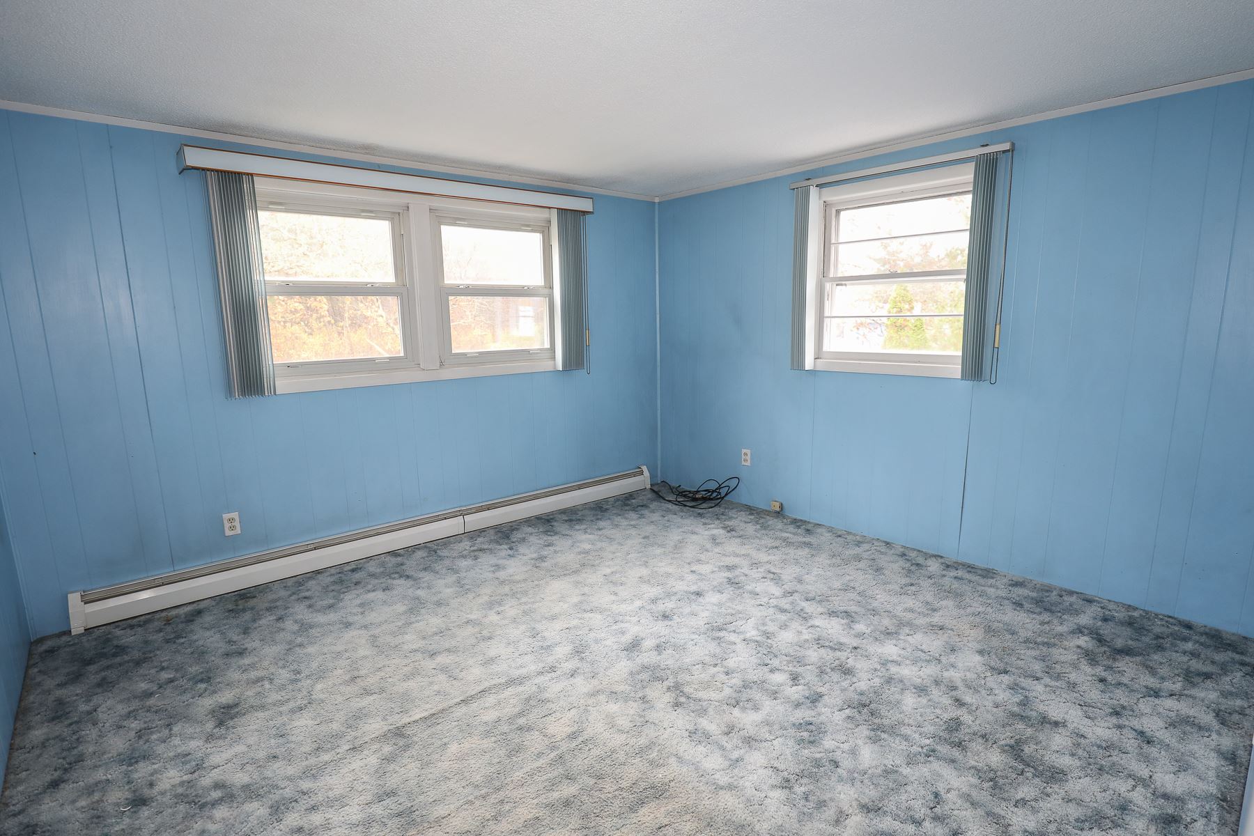 54 Pelham Road Salem, NH 03079 - Photo 15 of 34