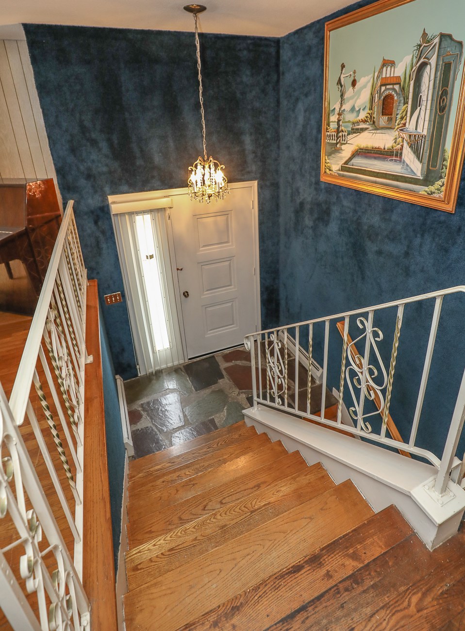 54 Pelham Road Salem, NH 03079 - Photo 3 of 34
