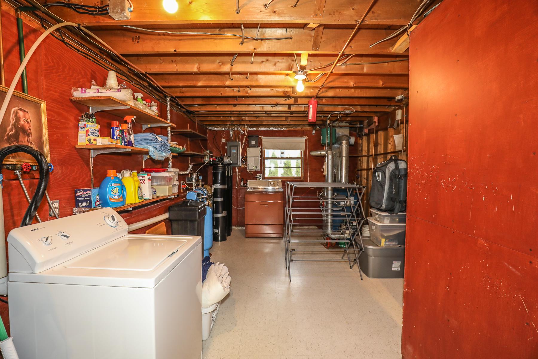 54 Pelham Road Salem, NH 03079 - Photo 29 of 34