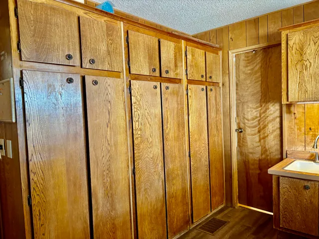 a view of walk in closet