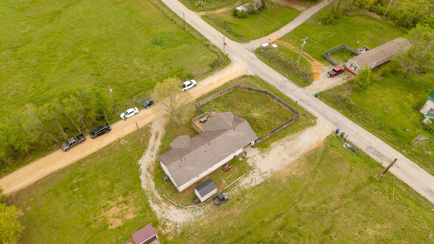 414 Carpenter Road Thayer, MO 65791 - Photo 50 of 55 3 bed 2 bath house047
