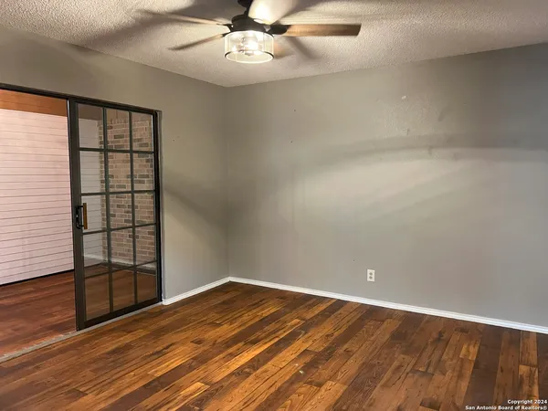 $1,575 | 1301 Eli Whitney, Schertz, TX 78154