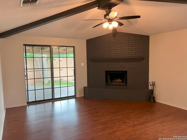 $1,575 | 1301 Eli Whitney, Schertz, TX 78154