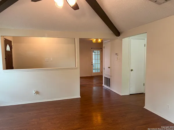 $1,575 | 1301 Eli Whitney, Schertz, TX 78154