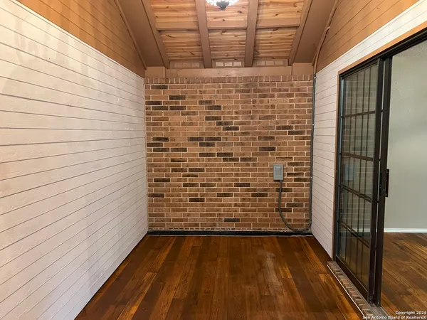 $1,575 | 1301 Eli Whitney, Schertz, TX 78154