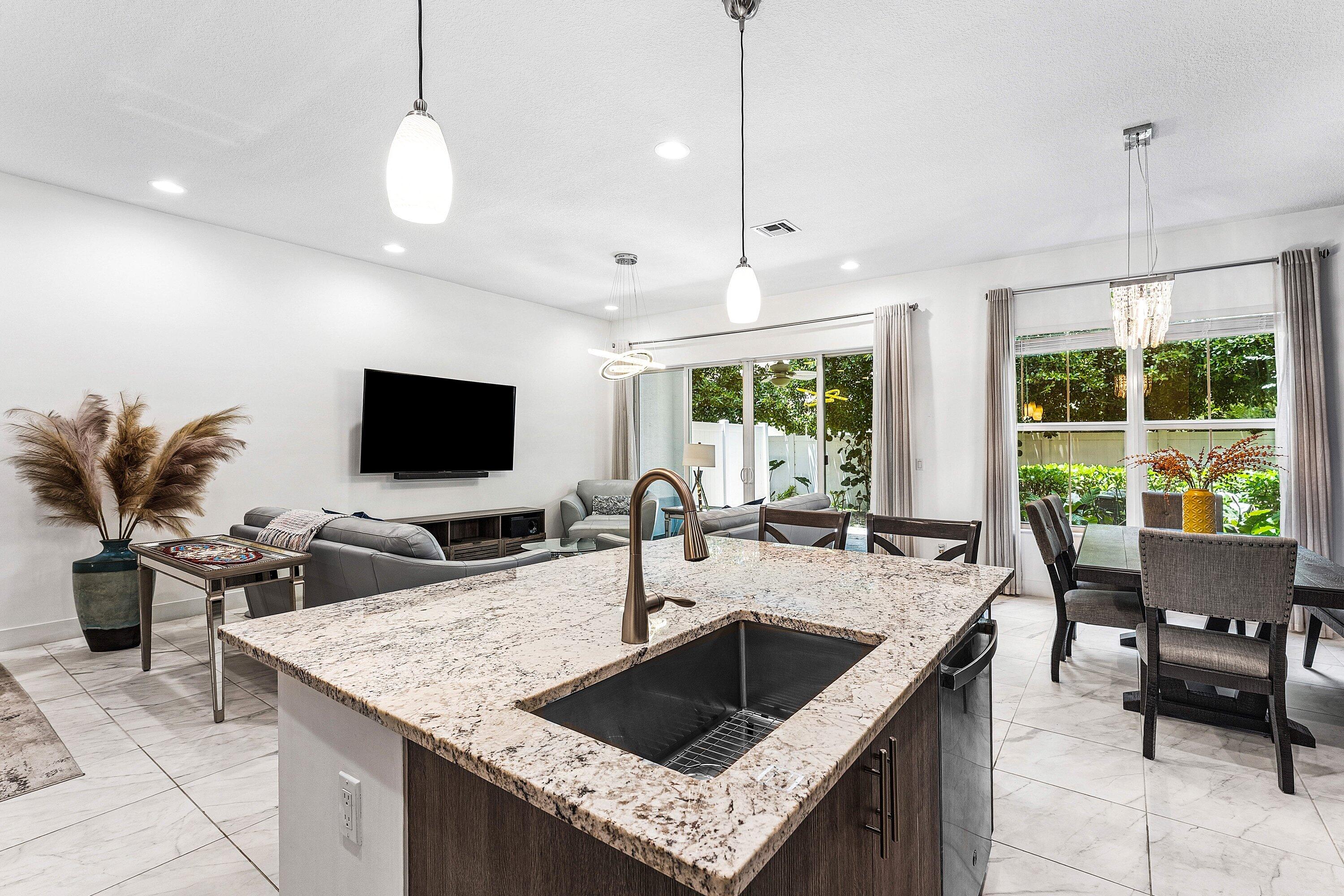 4821 Pointe Midtown Road Palm Beach Gardens, FL 33418 - Photo 8 of 34 High Ceilings