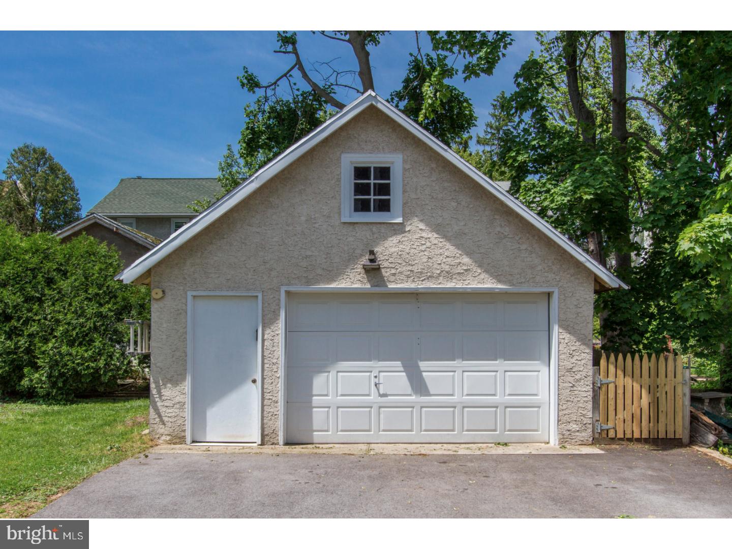 20 Princeton Road Havertown, PA 19083 - Photo 4 of 24 Garage