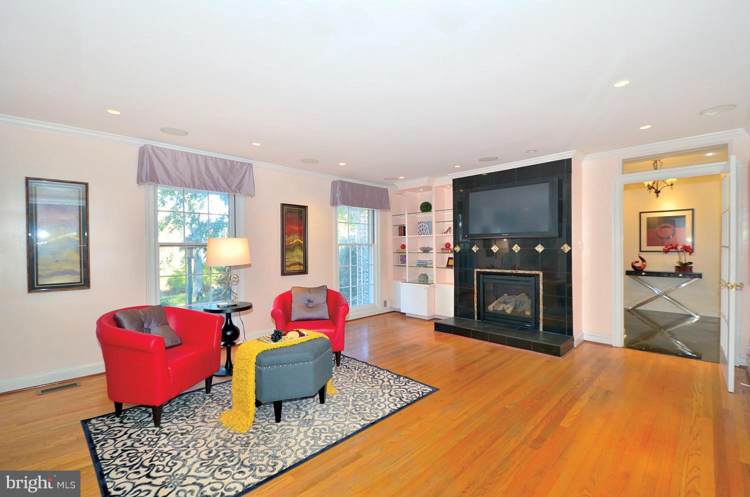 5107 Westport Road Chevy Chase, MD 20815 - Photo 16 of 30 Family Room