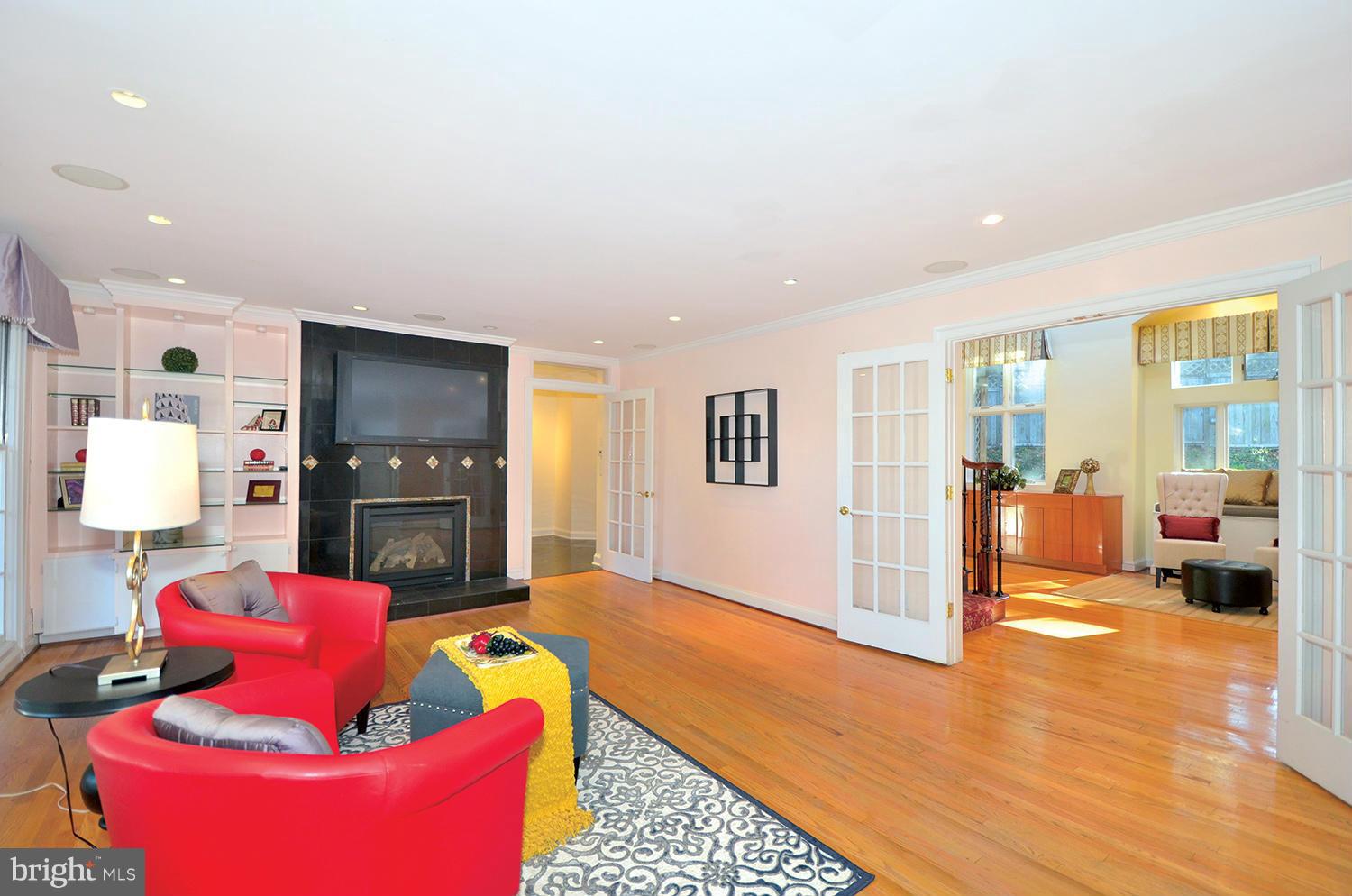 5107 Westport Road Chevy Chase, MD 20815 - Photo 17 of 30 Family Room