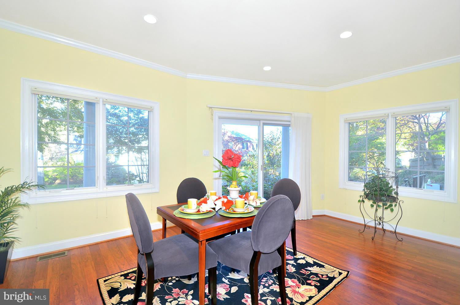 5107 Westport Road Chevy Chase, MD 20815 - Photo 5 of 30 Interior (General)