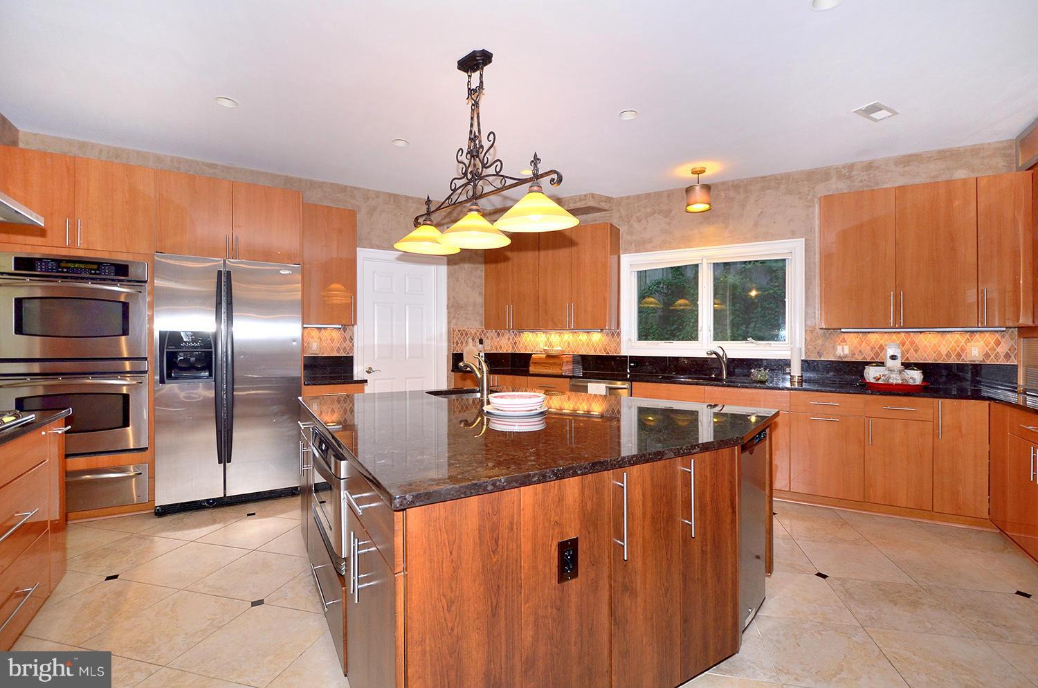 5107 Westport Road Chevy Chase, MD 20815 - Photo 6 of 30 Kitchen