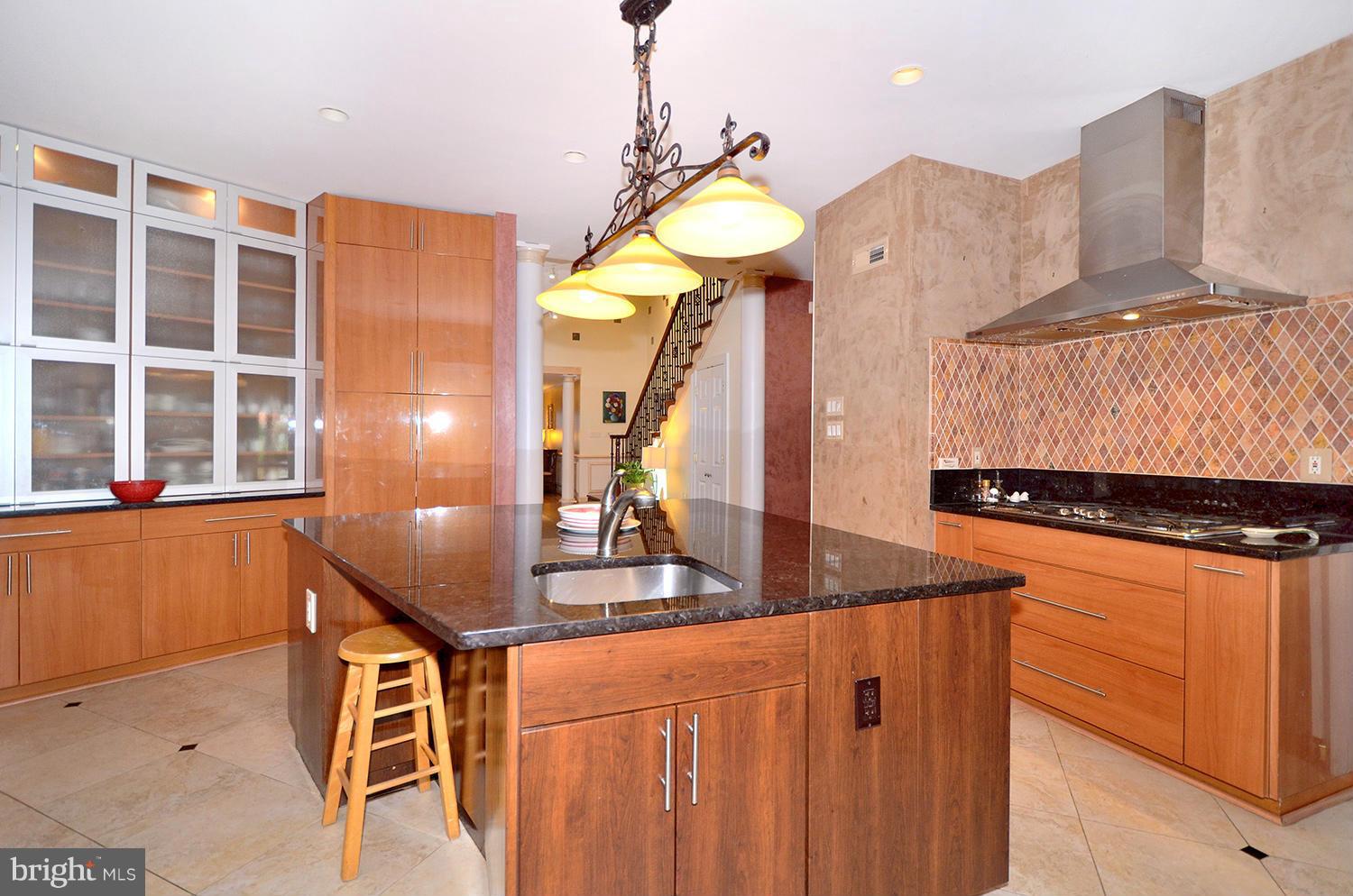 5107 Westport Road Chevy Chase, MD 20815 - Photo 8 of 30 Kitchen