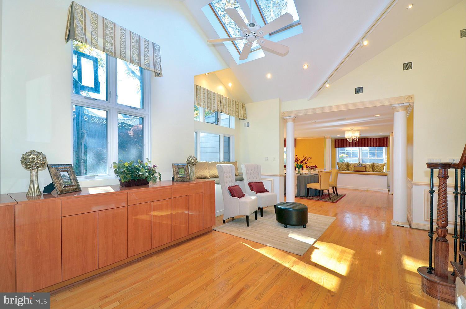 5107 Westport Road Chevy Chase, MD 20815 - Photo 10 of 30 Living Room