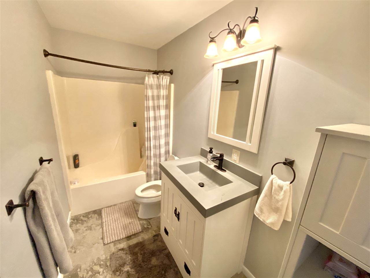 18789 Colvin Road St. Charles, MI 48655 - Photo 18 of 33 50022187-17.JPG