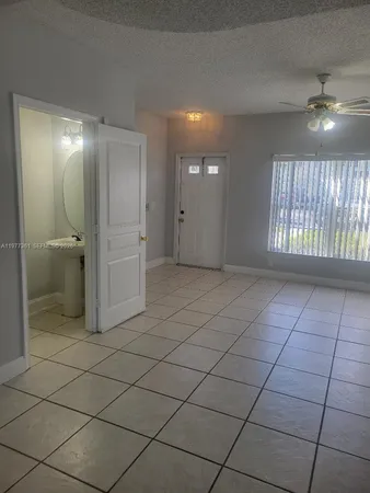 $2,500 | Bonaventure, Weston, FL 33326