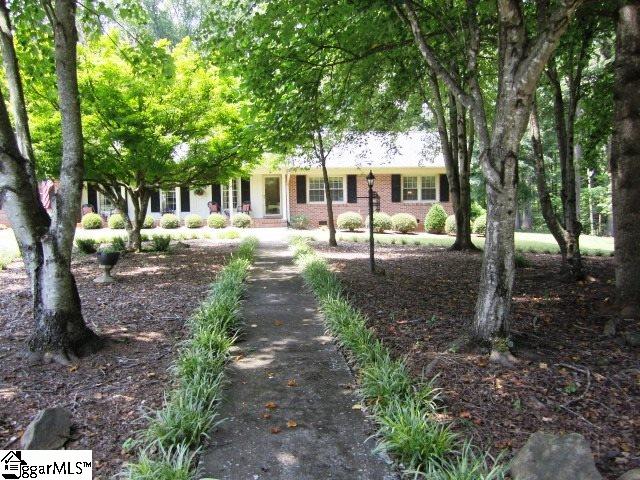 366 Huntingdon Road Clinton, SC 29325 - Photo 2 of 34 Gallery Image 2