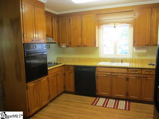 366 Huntingdon Road Clinton, SC 29325 - Photo 9 of 34 Gallery Image 9