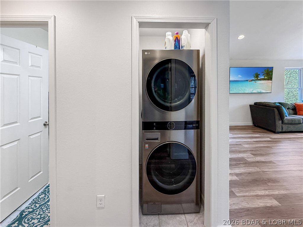 2245 Pier Thirty One Road Camdenton, MO 65020 - Photo 20 of 38