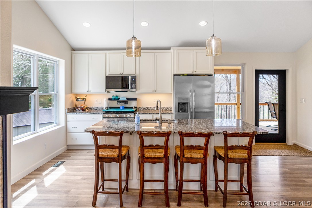 2245 Pier Thirty One Road Camdenton, MO 65020 - Photo 10 of 38