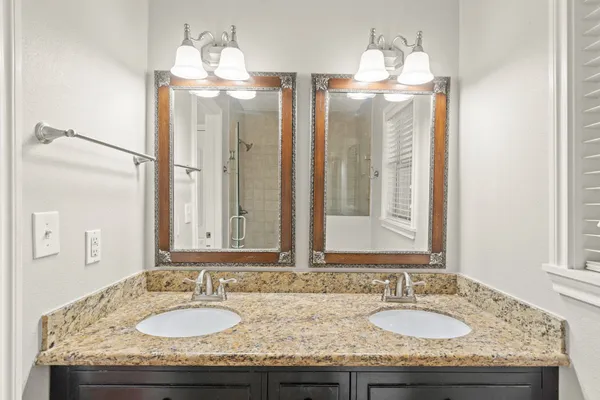$2,700 | 1411 Conrad Sauer Drive, Houston, TX 77043