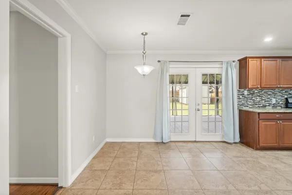 $2,700 | 1411 Conrad Sauer Drive, Houston, TX 77043