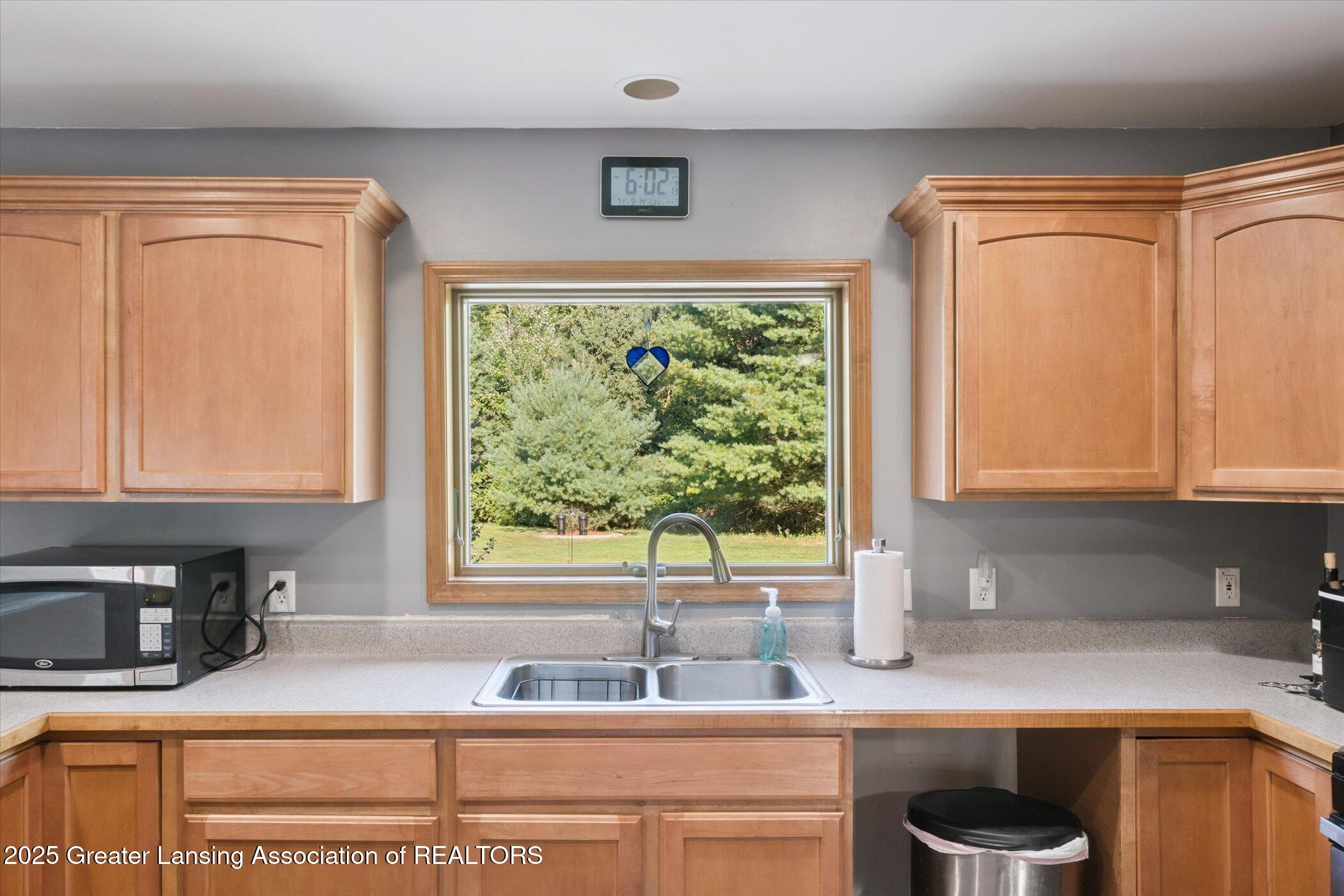 6039 West Beard Road Perry, MI 48872 - Photo 27 of 70 Kitchen