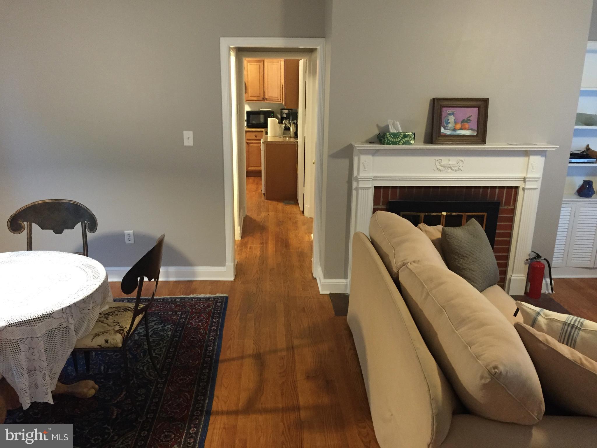 5914 Kingswood Road, Unit B Bethesda, MD 20814 - Photo 5 of 8 Interior (General)