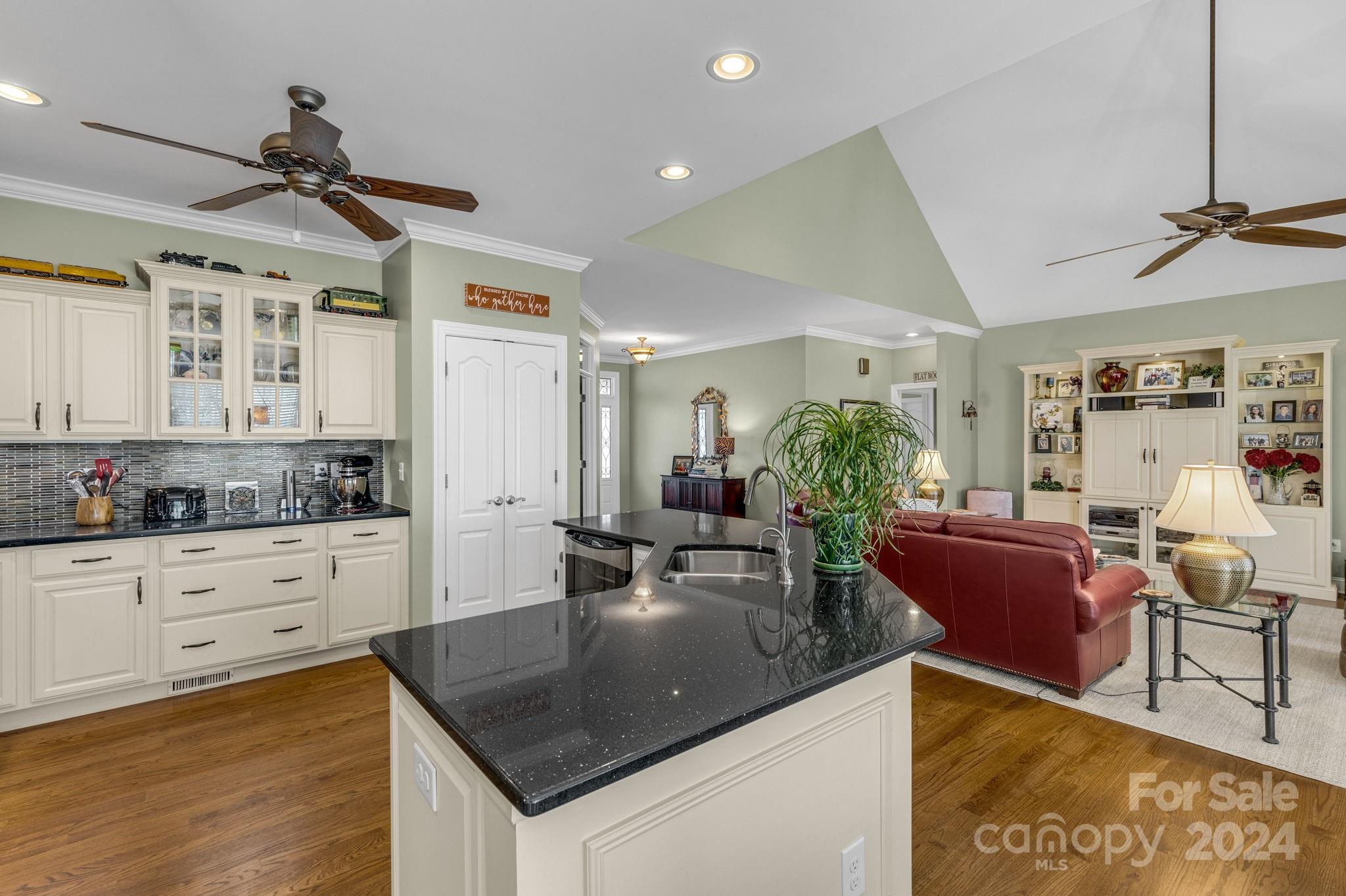 185 Wisdom Cove Road Flat Rock, NC 28731 - Photo 13 of 48 Gallery Image 13