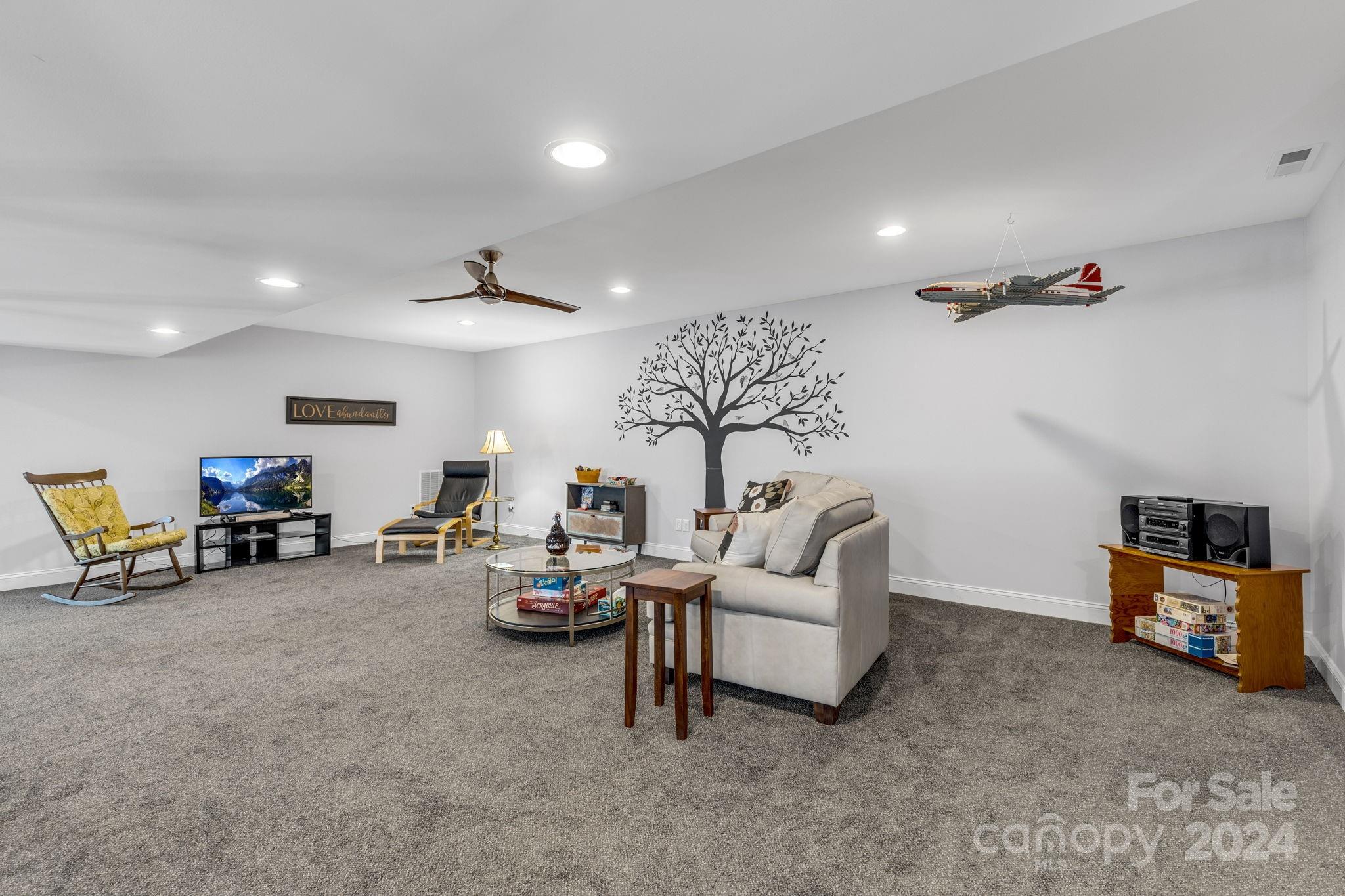 185 Wisdom Cove Road Flat Rock, NC 28731 - Photo 35 of 48 Gallery Image 35