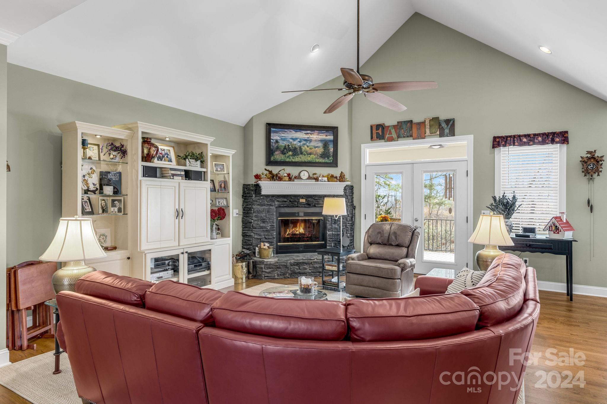 185 Wisdom Cove Road Flat Rock, NC 28731 - Photo 8 of 48 Gallery Image 8