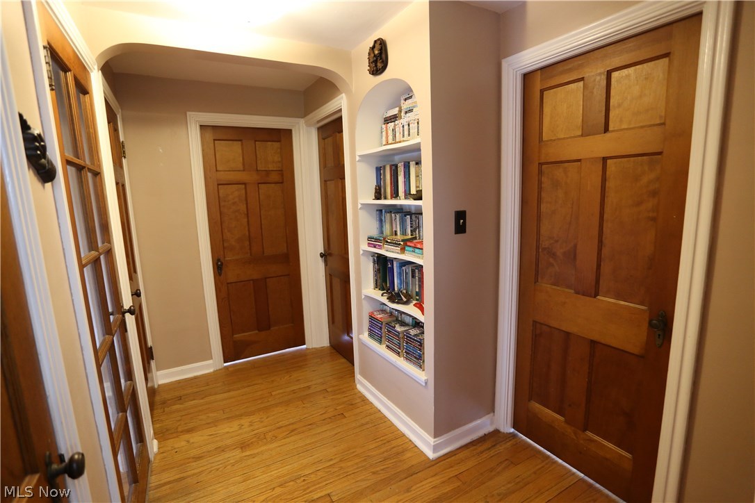 1008 Rushleigh Road Cleveland Heights, OH 44121 - Photo 16 of 28