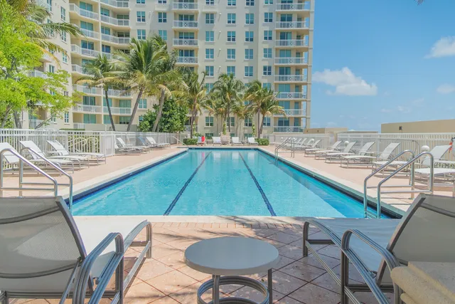 $1,925 | 400 North Federal Highway, Unit 414N, Boynton Beach, FL 33435