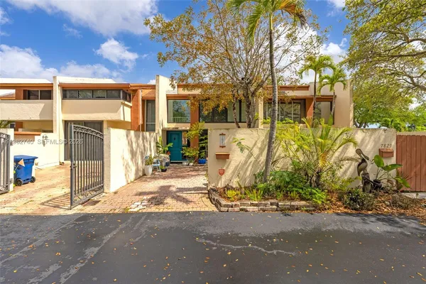 $589,900 | 7825 Southwest 103rd Place, Miami, FL 33173