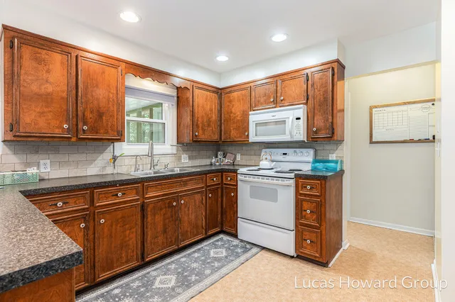 $424,000 | 6040 10 Mile Road Northeast, Rockford, MI 49341