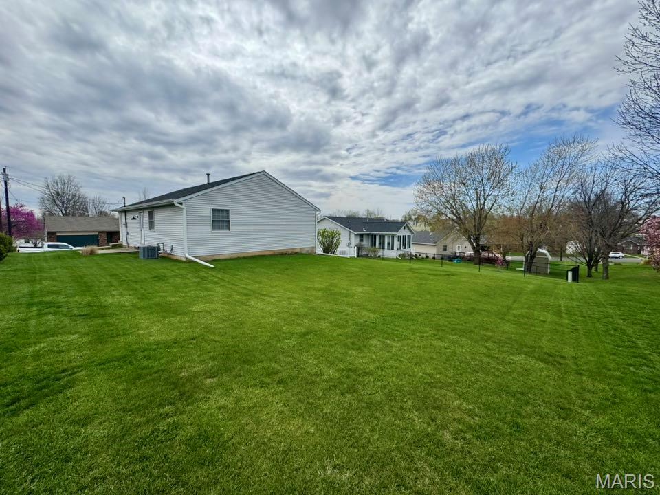 4156 Red Bud Drive Hannibal, MO 63401 - Photo 4 of 18