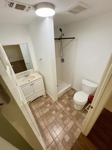 $1,295 | 5213 Tucker Hill Lane, Unit B, Cedar Creek, TX 78612