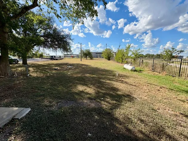 $1,295 | 5213 Tucker Hill Lane, Unit B, Cedar Creek, TX 78612