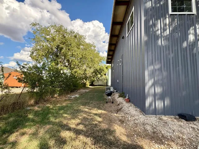 $1,295 | 5213 Tucker Hill Lane, Unit B, Cedar Creek, TX 78612