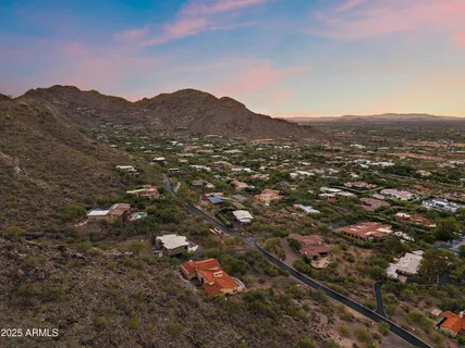 $2,950,000 | 6349 East Hummingbird Lane, Paradise Valley, AZ 85253