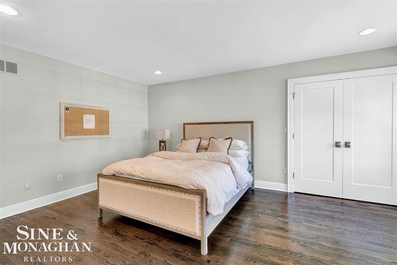 219 Cloverly Road Grosse Pointe, MI 48236 - Photo 46 of 71 50076283-45.JPG