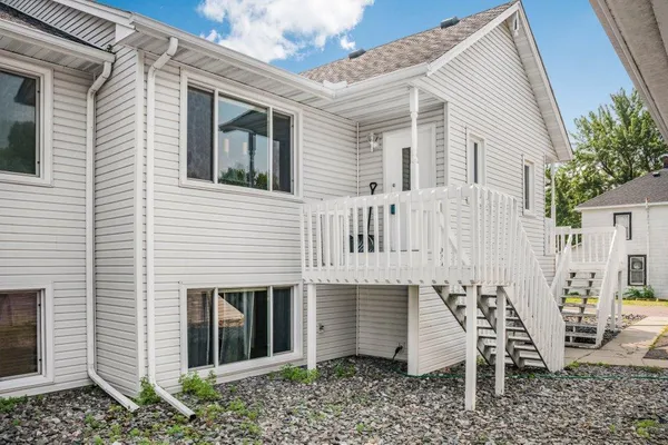 $235,000 | 428 Main Street North, St. Michael, MN 55376
