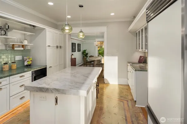 $2,398,950 | 2307 Broadway East, Seattle, WA 98102