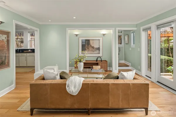 $2,398,950 | 2307 Broadway East, Seattle, WA 98102